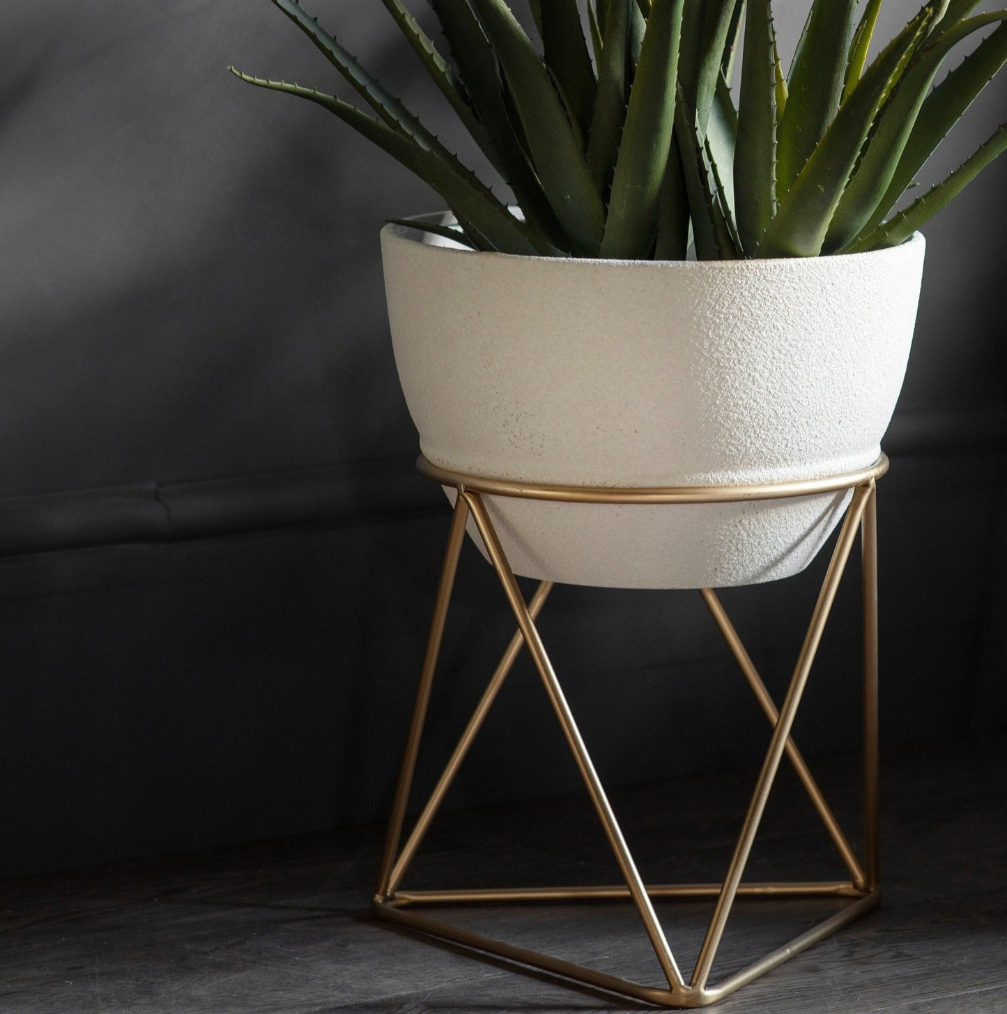 Harlow Metal Planter