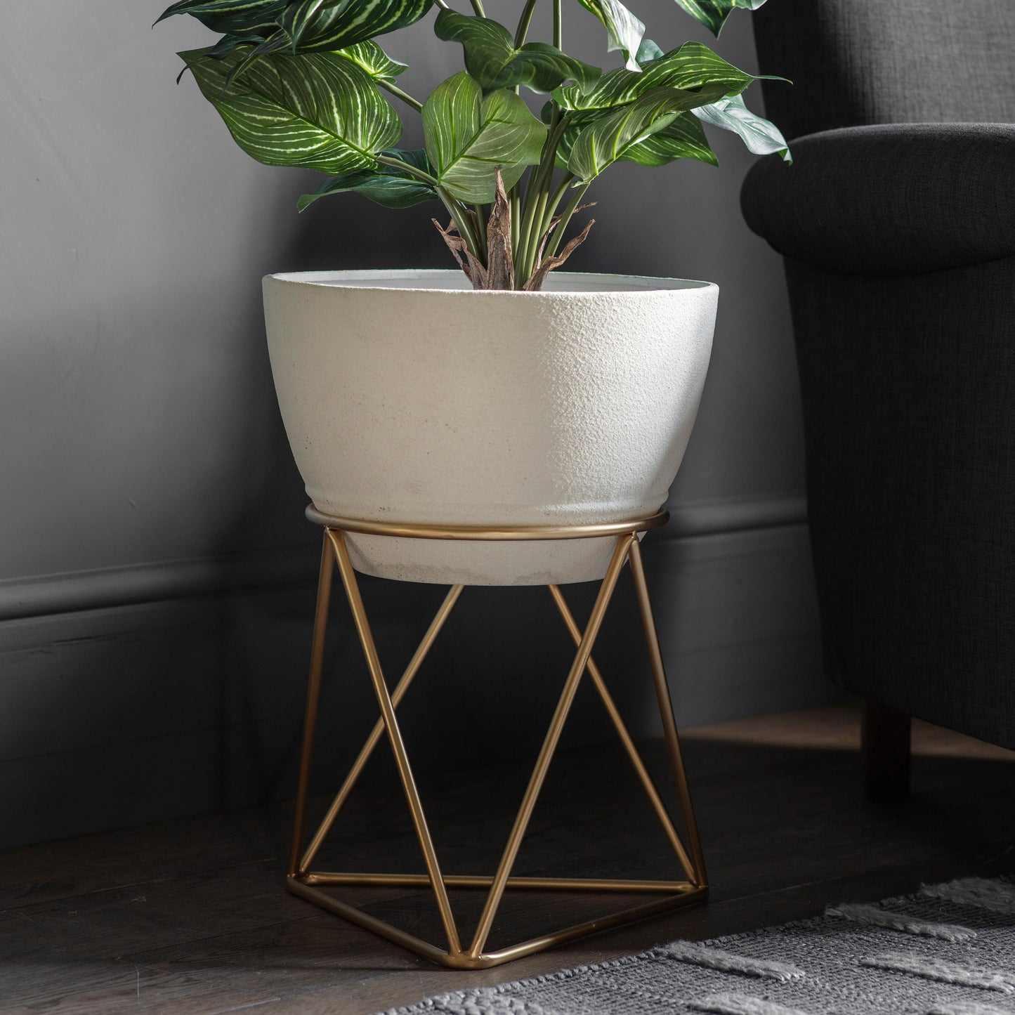 Harlow Metal Planter