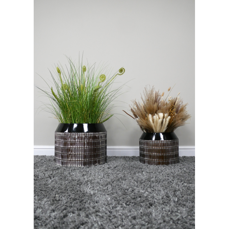 Set of 2 Rustic Planters