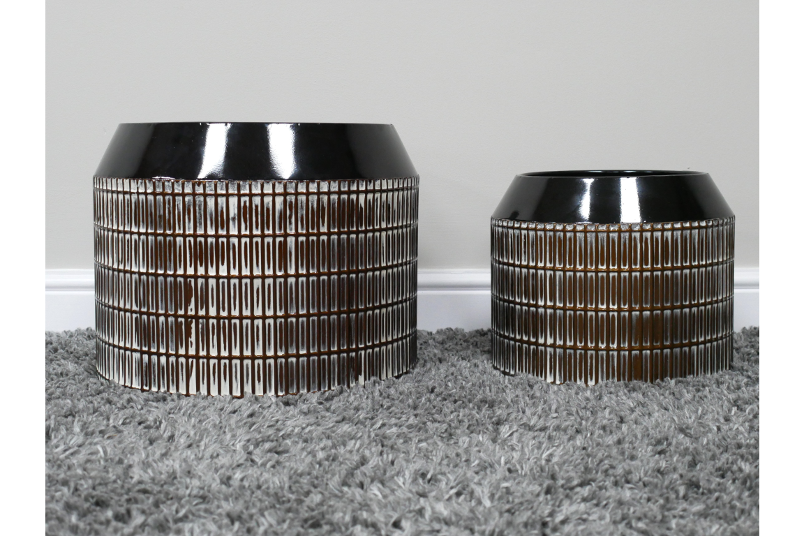 Set of 2 Rustic Planters