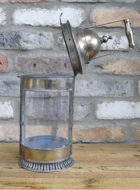 Lantern With Handle