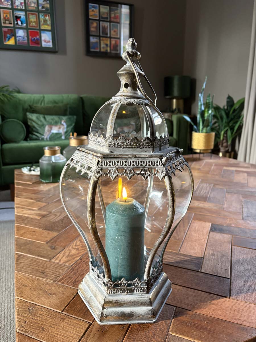 Curvy Ornate Lantern