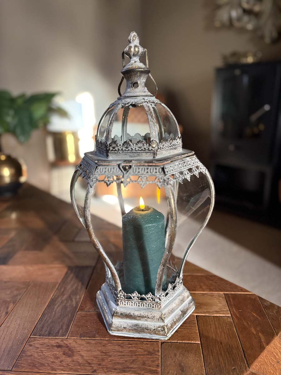 Curvy Ornate Lantern