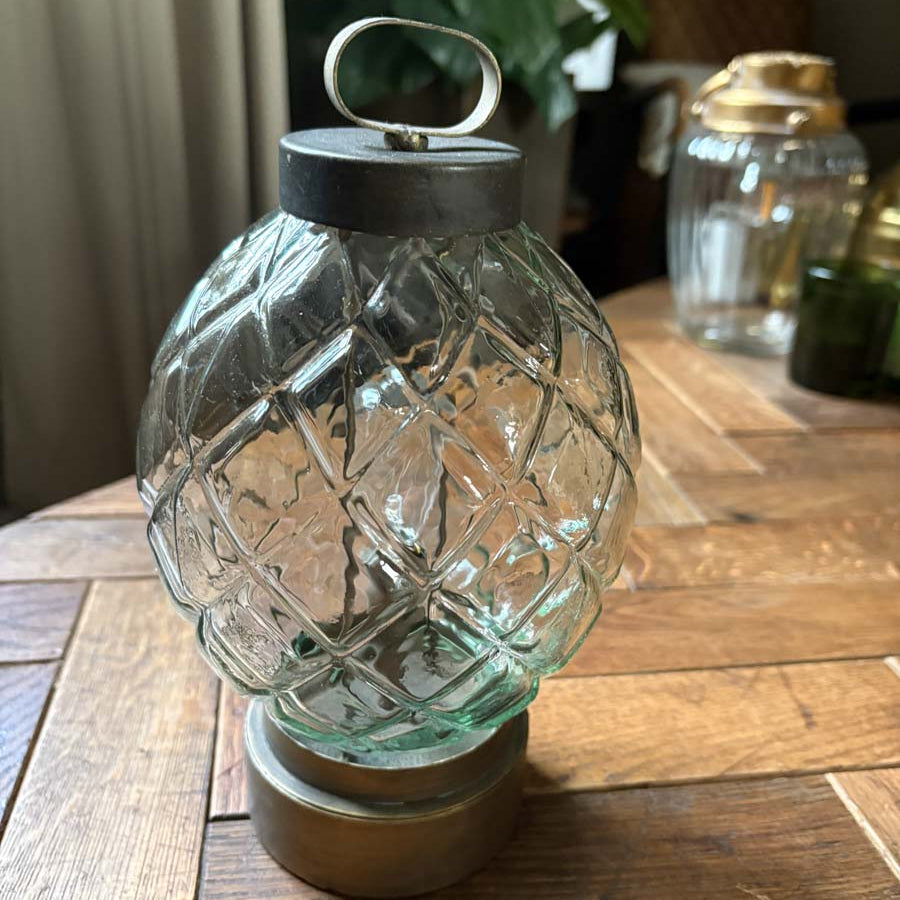 Pretty Pattern Oval Lamp